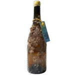 Mar de Batea Blanc underwater-aged Garnacha Blanca wine from Terra Alta, bottle encrusted with sea elements.
