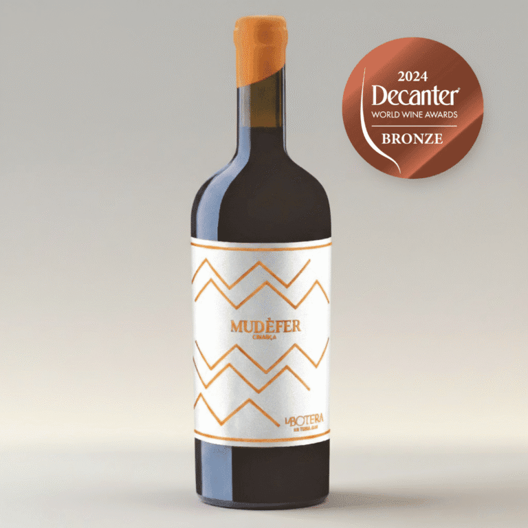 Mudèfer Criança Blanc Wins Bronze at Decanter World Wine Awards 2024